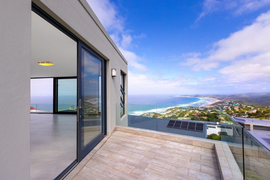 6 Bedroom Property for Sale in Brenton On Sea Western Cape